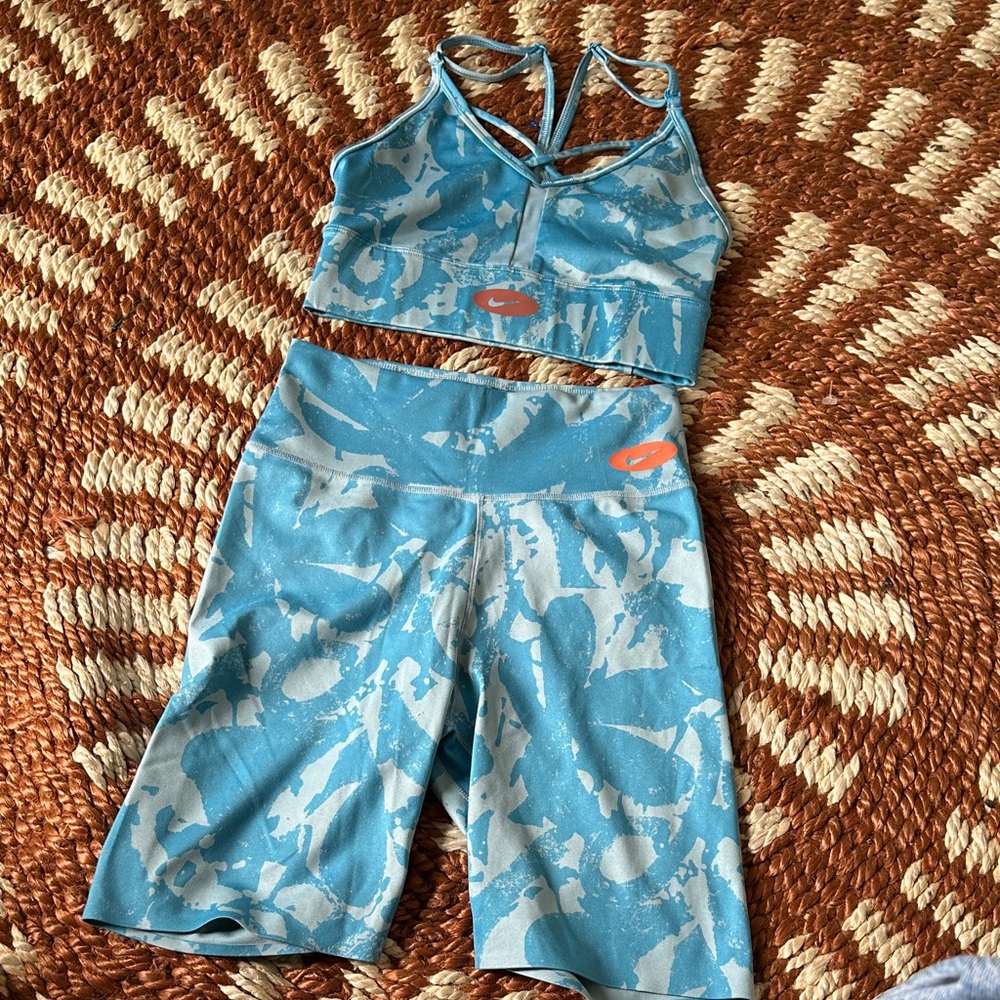 Nike Blue and Gray Sports Set